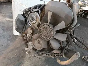 Foto de MOTOR COMPLETO AUDI A6 BERLINA (4B2) referencia AML foto 8