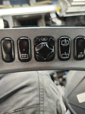 Foto de MANDO RETROVISOR MERCEDES-BENZ CLASE A (BM 168) 1.4 CAT (82 CV / 60 KW)