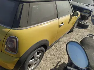 Foto de LUNA CUSTODIA TRASERA DERECHA MINI MINI (R56) 1.4 16V CAT (95 CV / 70 KW)