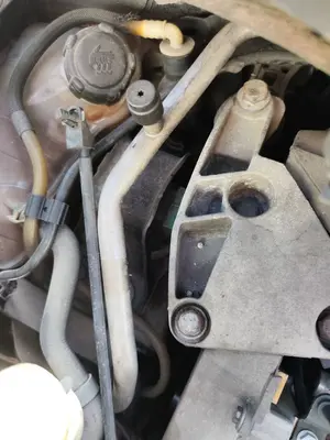 Foto de TUBOS AIRE ACONDICIONADO RENAULT SCENIC II (JM) 1.9 dCi Diesel (120 CV / 88 KW)