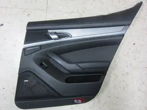 Foto de GUARNECIDO PUERTA TRASERA DERECHA PORSCHE PANAMERA (TIPO 970) referencia 970555401 foto 1