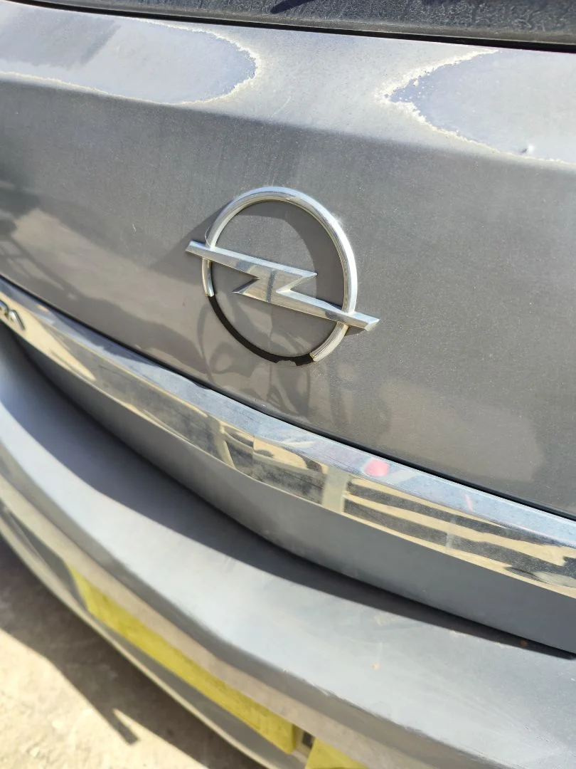 Foto de CERRADURA MALETERO / PORTON OPEL ASTRA H GTC 1.7 16V CDTI (101 CV / 74 KW)
