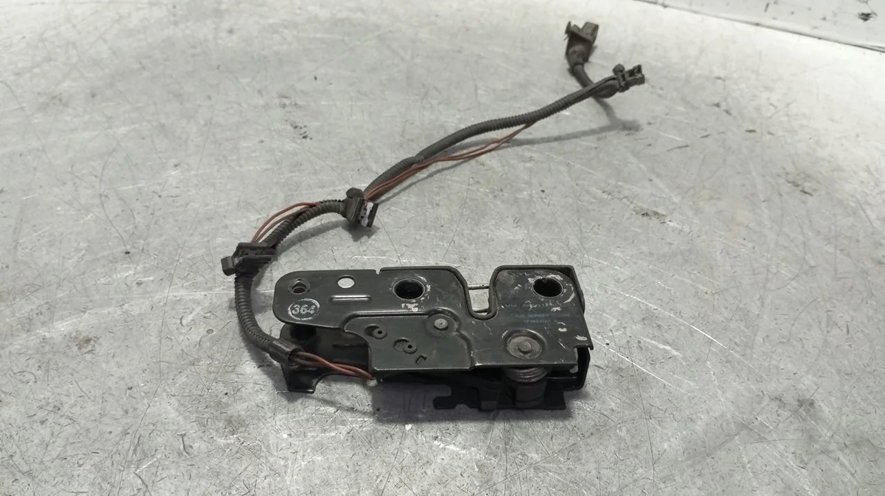 Foto de CERRADURA CAPO SEAT LEON (1P1) 2.0 TDI (170 CV / 125 KW) referencia 1P0823509A