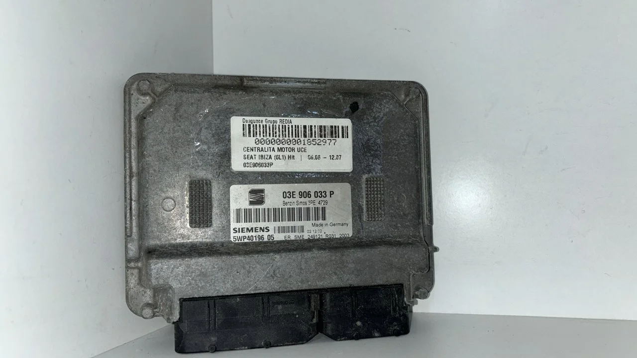 Foto de CENTRALITA MOTOR UCE SEAT IBIZA (6L1) referencia 03E906033P
