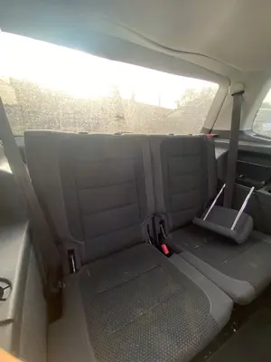 Foto de ASIENTOS TERCERA FILA VOLKSWAGEN TOURAN (1T3) 1.6 TDI DPF (105 CV / 77 KW)