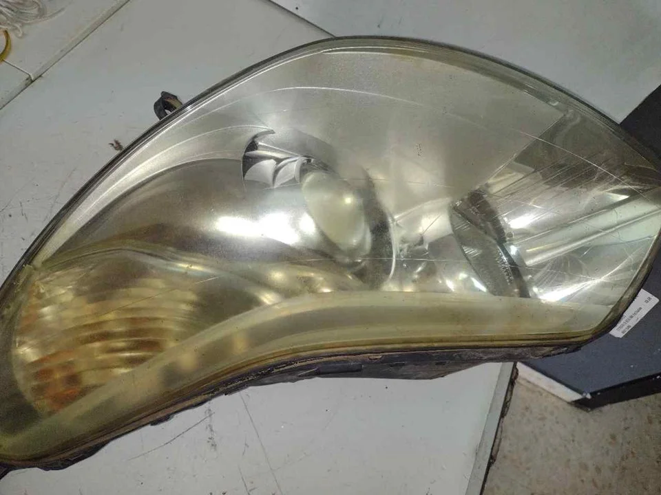 Foto de FARO IZQUIERDO CITROEN C5 BERLINA 3.0 V6 24V (211 CV / 155 KW) referencia 9650115480