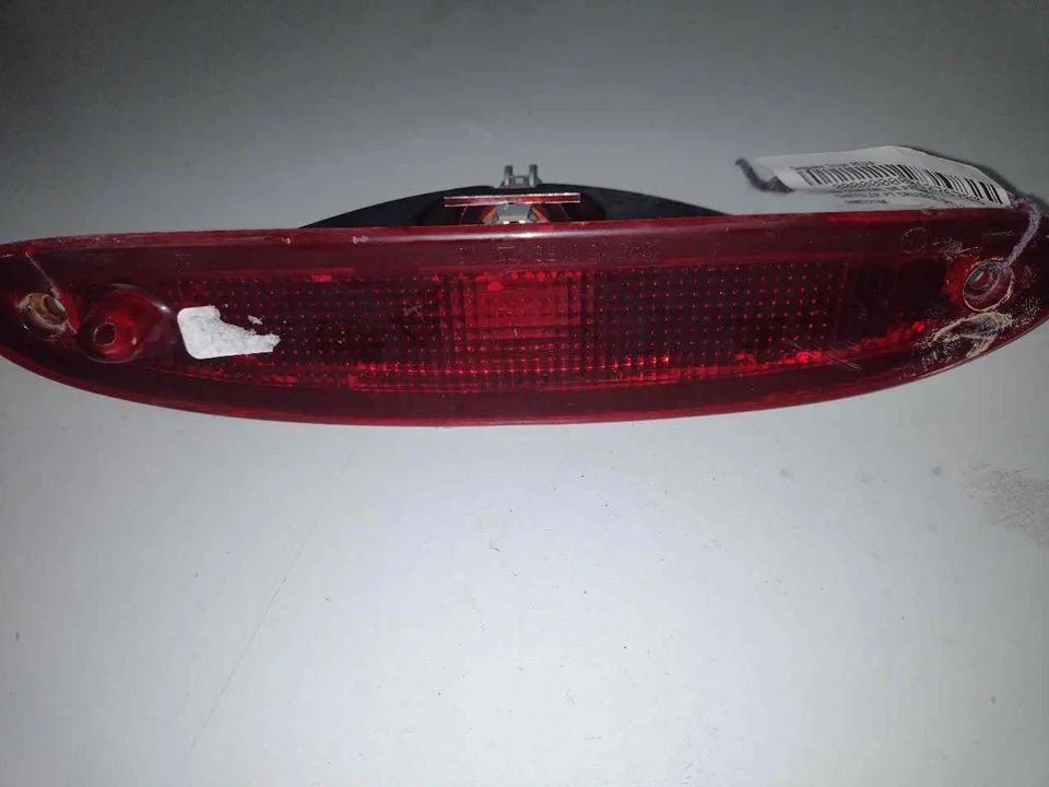 Foto de LUZ CENTRAL DE FRENO CHRYSLER PT CRUISER 2.0 16V CAT (141 CV / 104 KW) referencia 04857214A