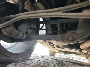 Foto de BRAZO SUSPENSION TRASERO IZQUIERDO VOLKSWAGEN TOUAREG (7L6) 4.2 V8 32V FSI (350 CV / 257 KW)