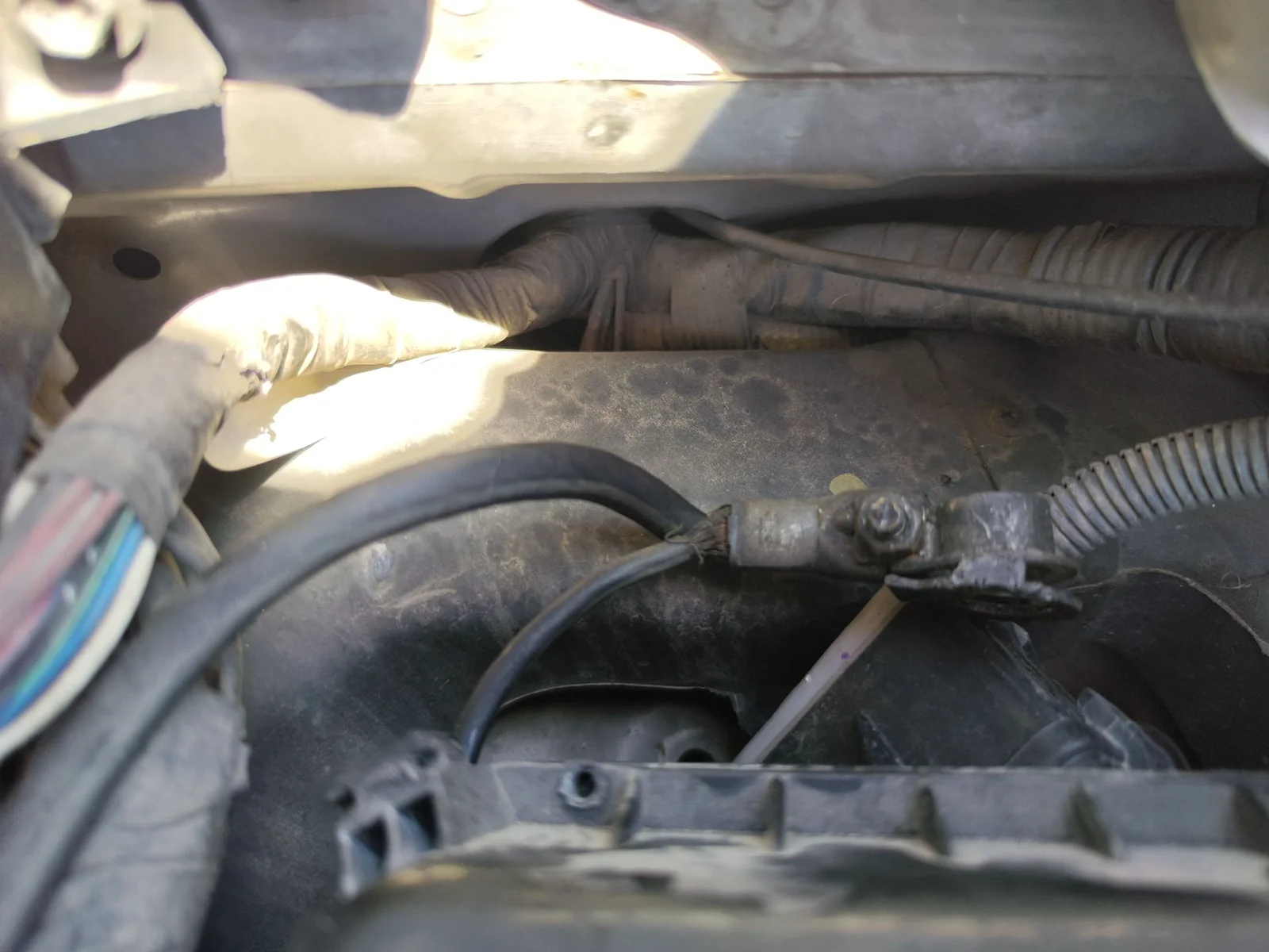 Foto de CENTRALITA MOTOR UCE TOYOTA COROLLA (E11) 2.0 Turbodiesel CAT (90 CV / 66 KW) referencia 896610W134