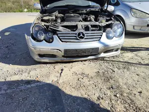 Foto de PARAGOLPES DELANTERO MERCEDES-BENZ CLASE C (BM 203) SPORTCOUPE 2.2 CDI CAT (143 CV / 105 KW)