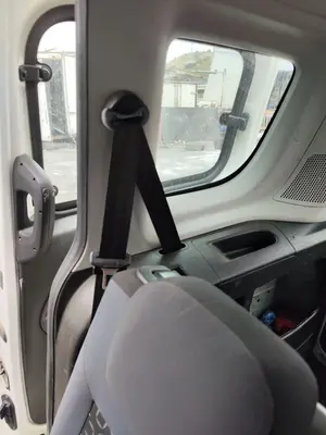 Foto de CINTURON SEGURIDAD TRASERO DERECHO FIAT II DOBLÒ (152) 1.6 JTDM 16V CAT (105 CV / 77 KW)