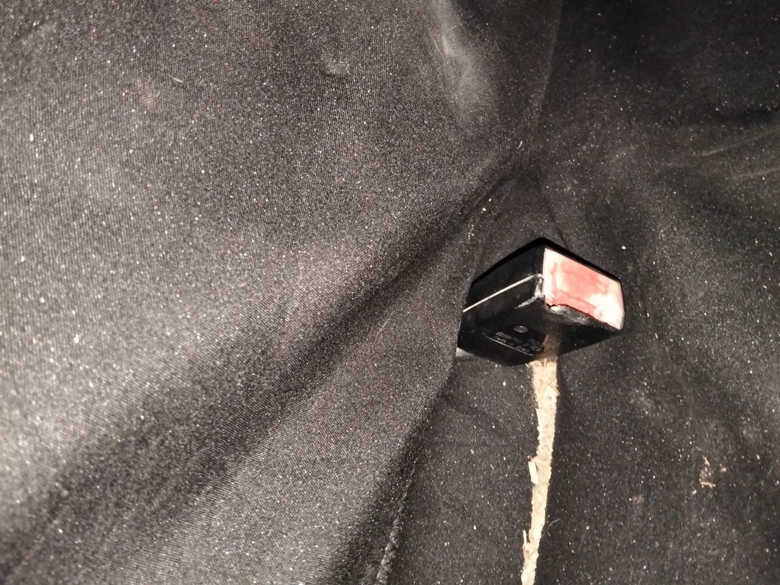 Foto de ENGANCHE CINTURON TRASERO DERECHO SEAT IBIZA (6L1)