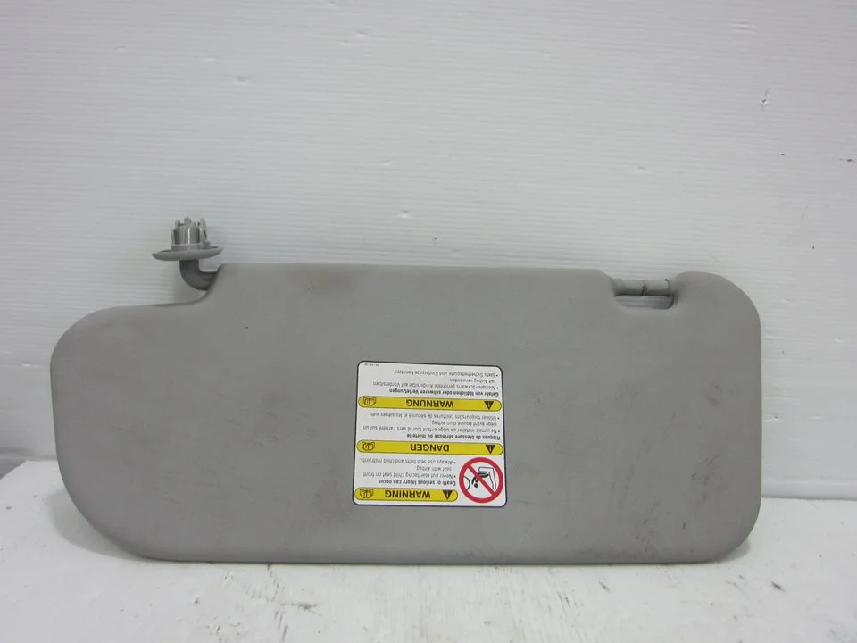 Foto de PARASOL DERECHO MAZDA 3 BERLINA (BK) 2.0 Diesel CAT (143 CV / 105 KW) referencia 566470312