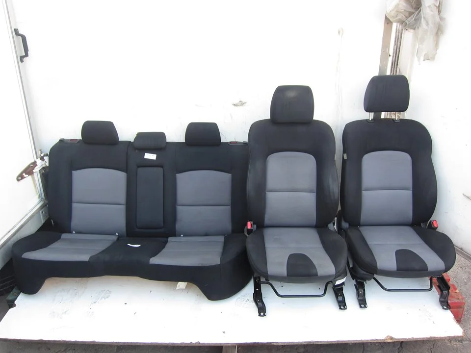 Foto de JUEGO ASIENTOS COMPLETO MAZDA 3 BERLINA (BK) 2.0 Diesel CAT (143 CV / 105 KW)