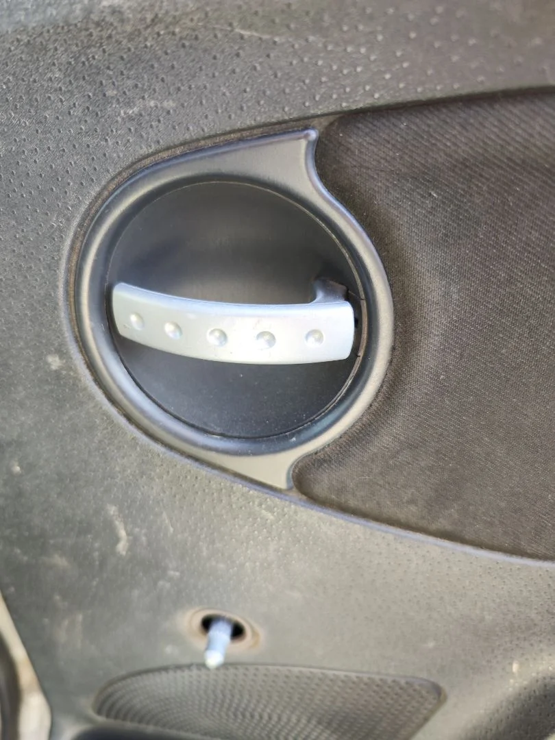 Foto de MANETA INTERIOR TRASERA DERECHA CITROEN C3 1.4 (73 CV / 54 KW)