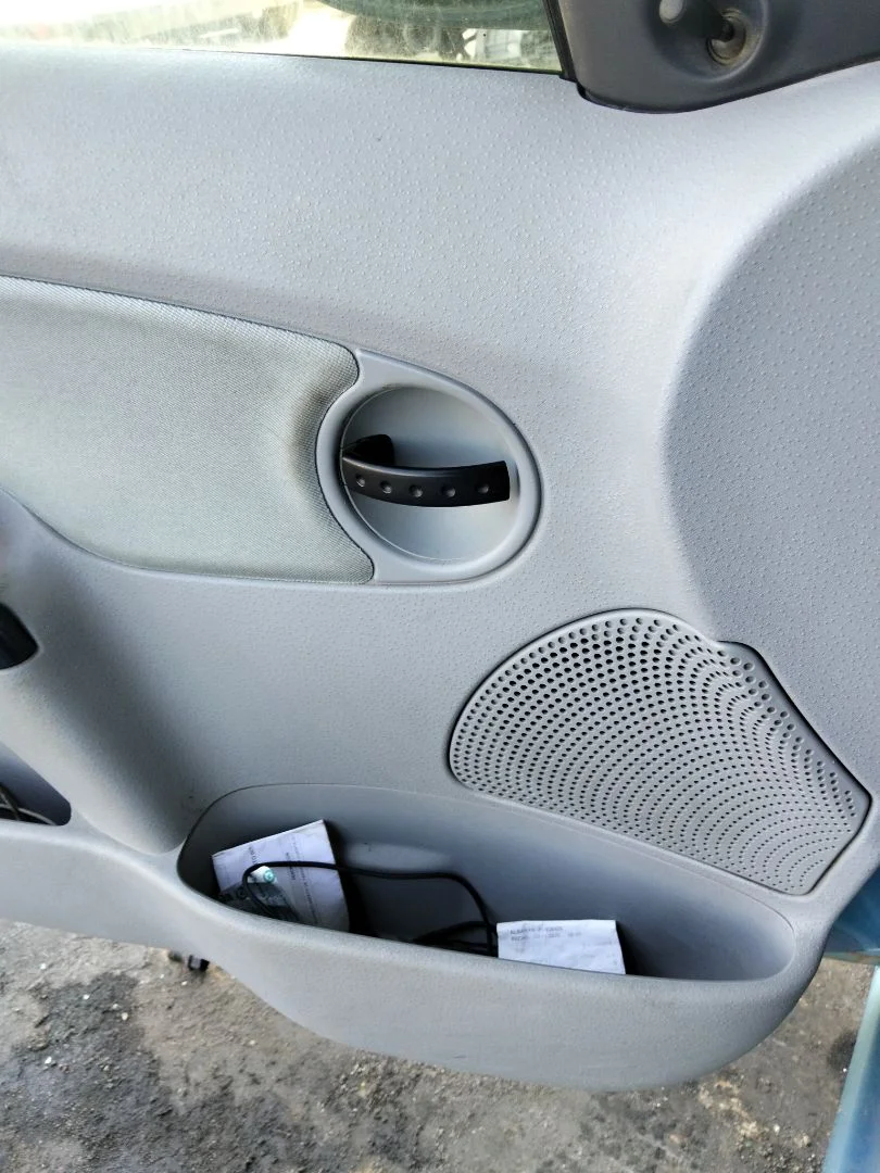 Foto de MANETA INTERIOR DELANTERA IZQUIERDA CITROEN C3 1.4 HDi (68 CV / 50 KW) referencia 9143F8