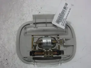 Foto de LUZ INTERIOR MERCEDES-BENZ CLASE ML (BM 163) 3.7 V6 CAT (245 CV / 180 KW) referencia A1638201723 foto 3