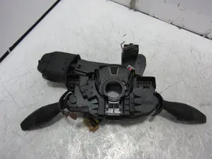 Foto de MANDO MULTIFUNCION FORD MONDEO BERLINA (GE) 3.0 V6 24V CAT (226 CV / 166 KW) referencia 6016537 foto 3