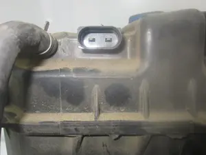 Foto de DEPOSITO EXPANSION VOLKSWAGEN TOUAREG (7LA) referencia 7L0121407E foto 8