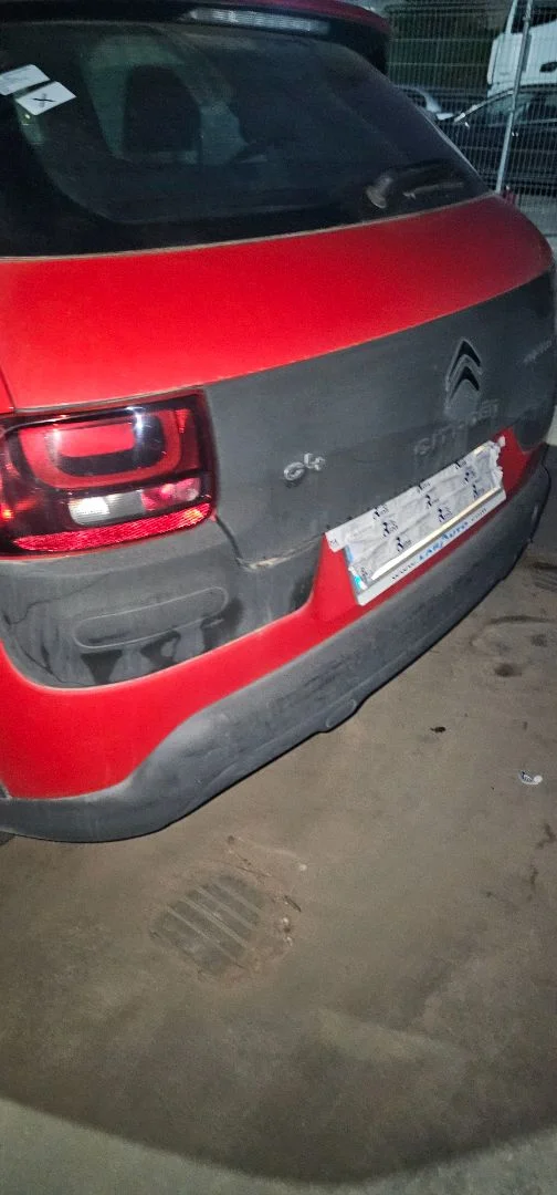 Foto de REFUERZO PARAGOLPES TRASERO CITROEN C4 CACTUS 1.2 12V VTi (82 CV / 60 KW)