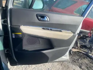 Foto de GUARNECIDO PUERTA DELANTERA DERECHA PEUGEOT 3008 1.6 16V (120 CV / 88 KW)
