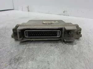 Foto de CENTRALITA MOTOR UCE RENAULT KANGOO I (F/KC0) referencia 7700868300 foto 3