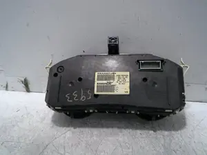 Foto de CUADRO INSTRUMENTOS RENAULT MEGANE II BERLINA 5P 1.9 dCi Diesel (120 CV / 88 KW) referencia 8200292049 foto 3