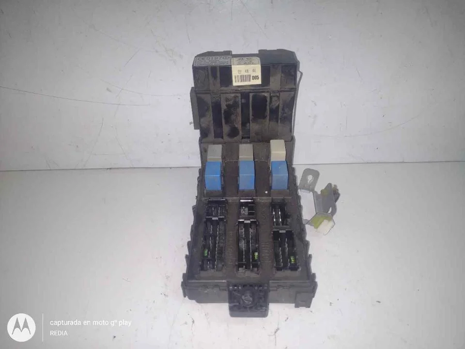 Foto de CAJA RELES / FUSIBLES HYUNDAI SANTA FE (SM) 2.0 CRDi CAT (113 CV / 83 KW) referencia 9540026511