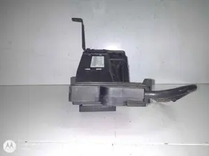 Foto de CAJA RELES / FUSIBLES VOLVO S80 BERLINA 2.5 Turbodiesel (140 CV / 103 KW) referencia 9168986 foto 8