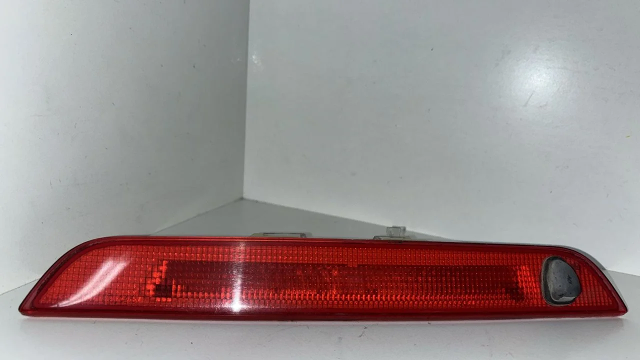 Foto de LUZ CENTRAL DE FRENO FORD FIESTA (CBK) referencia 2S61-13A602