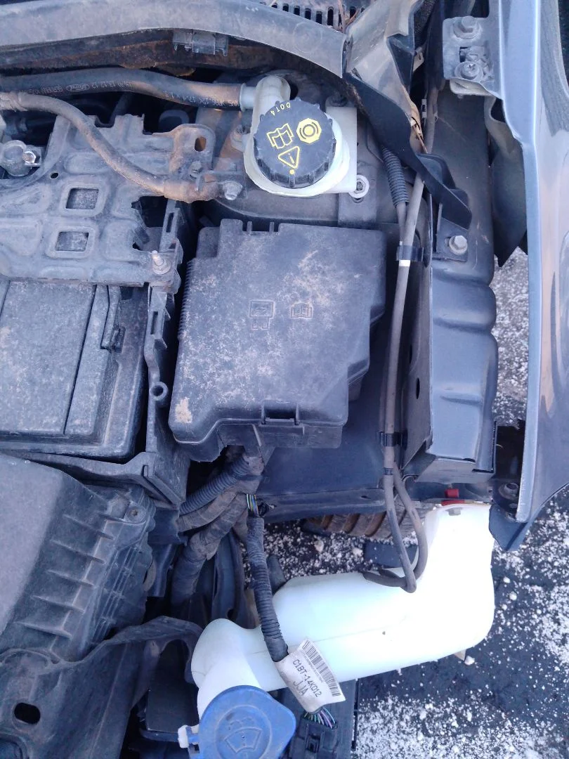 Foto de CAJA RELES / FUSIBLES FORD FIESTA (CNN) 1.5 TDCi CAT (75 CV / 55 KW)