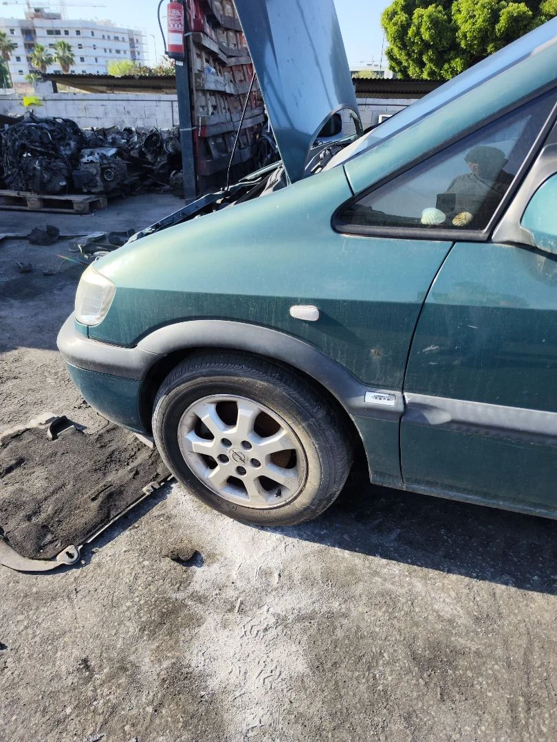 Foto de ALETA DELANTERA IZQUIERDA OPEL ZAFIRA A 2.0 DTI (101 CV / 74 KW) referencia 9195344