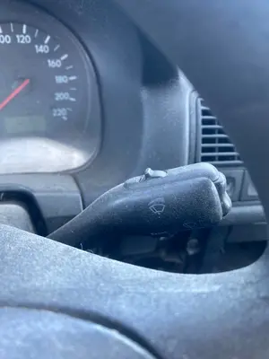Foto de MANDO LIMPIA VOLKSWAGEN GOLF IV BERLINA (1J1)(10.1997) 1.9 TDI (110 CV / 81 KW)