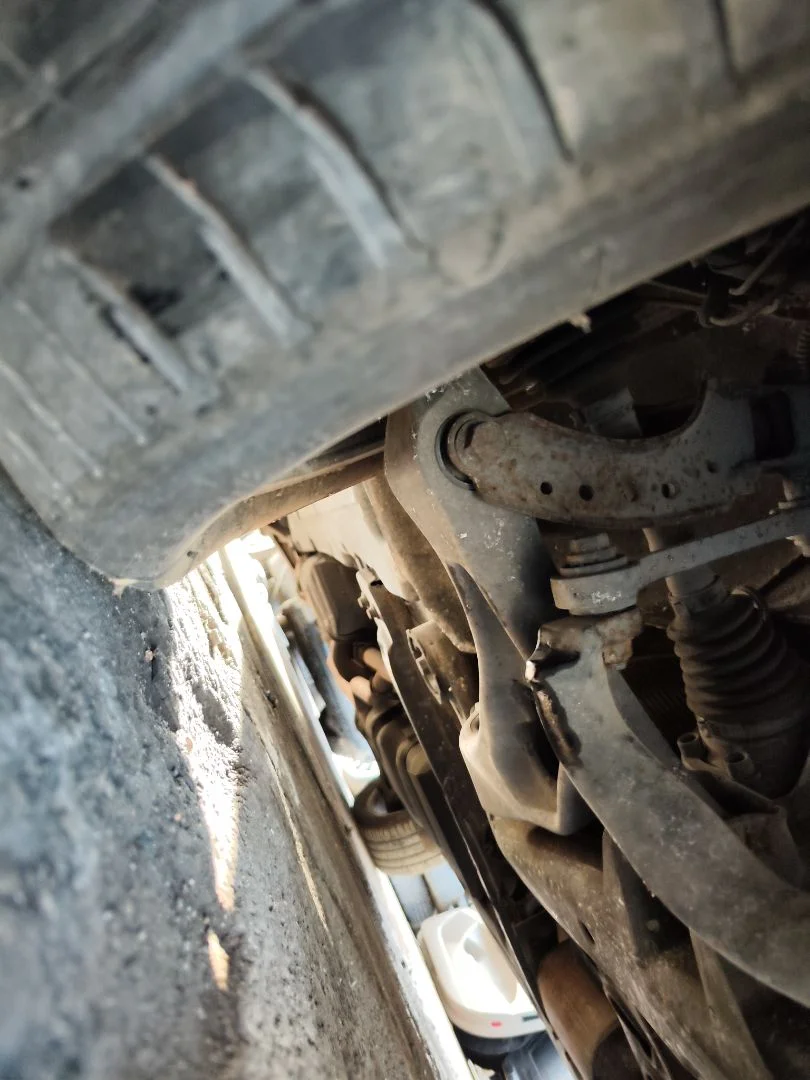 Foto de BRAZO SUSPENSION TRASERO DERECHO AUDI Q7 (4L) 3.0 V6 24V TDI (233 CV / 171 KW)