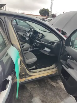 Foto de GOMAS CONTORNO PUERTA FIAT II TIPO (356) BERLINA 1.4  (95 CV / 70 KW)