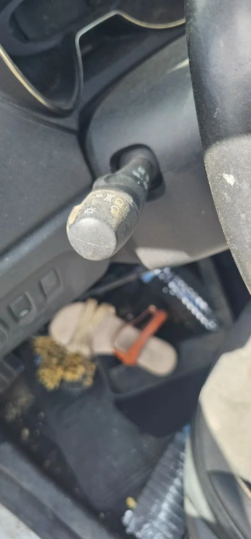 Foto de MANDO INTERMITENTES RENAULT CAPTUR I 1.5 dCi Diesel FAP (110 CV / 81 KW)
