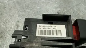 Foto de WARNING TOYOTA COROLLA (E12) 1.6 16V (110 CV / 81 KW) referencia 8433202090A foto 4