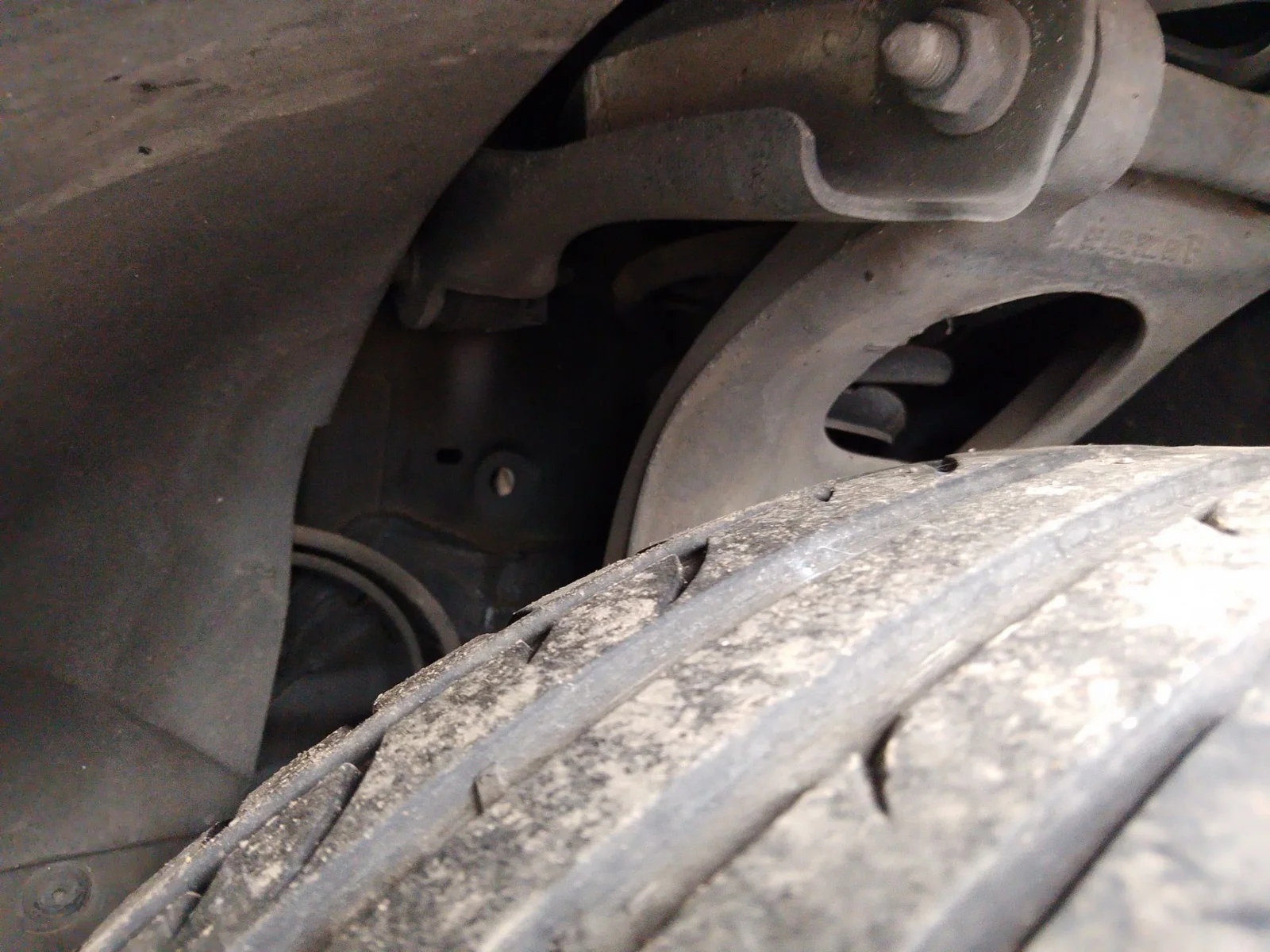 Foto de AMORTIGUADOR DELANTERO IZQUIERDO PEUGEOT 407 2.0 16V HDi FAP CAT (RHR / DW10BTED4) (136 CV / 100 KW)