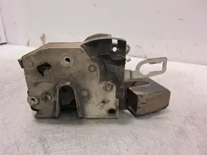 Foto de CERRADURA PUERTA DELANTERA DERECHA BMW SERIE 3 COMPACTO (E36) 1.9 CAT (105 CV / 77 KW) referencia 67111387606