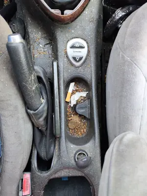 Foto de PALANCA FRENO CITROEN C5 BERLINA 2.0 HDi (109 CV / 80 KW)