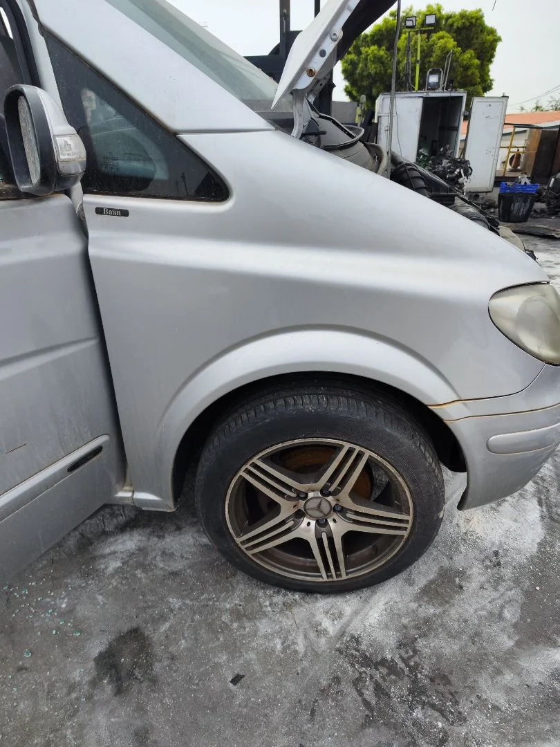Foto de ALETA DELANTERA DERECHA MERCEDES-BENZ VIANO (639) 2.1 CDI CAT (150 CV / 110 KW) referencia A6396305407