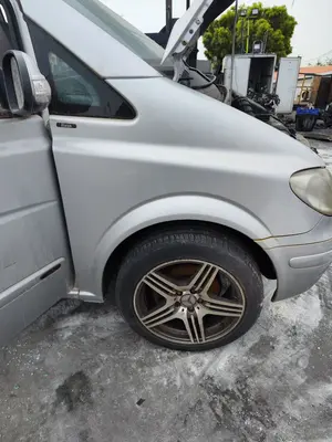 Foto de ALETA DELANTERA DERECHA MERCEDES-BENZ VIANO (639) 2.1 CDI CAT (150 CV / 110 KW) referencia A6396305407