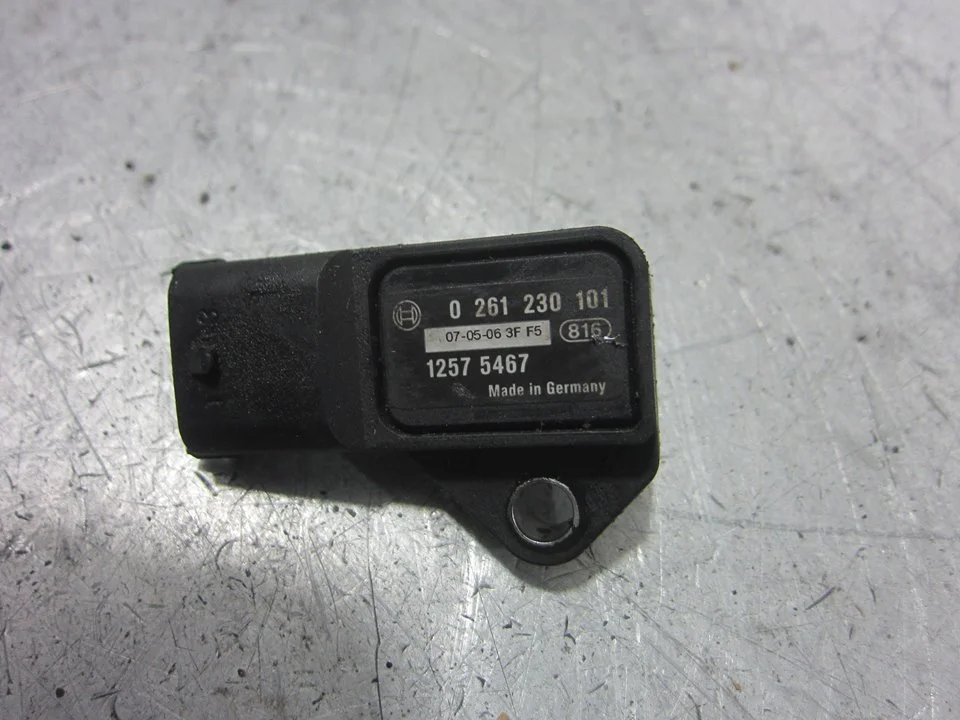Foto de SENSOR OPEL CORSA D 1.4 16V (90 CV / 66 KW) referencia 0261230101