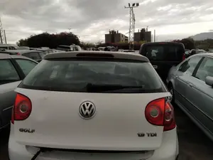 Foto de BRAZO LIMPIA TRASERO VOLKSWAGEN GOLF V (1K1)(10.2003) 1.9 TDI (105 CV / 77 KW) referencia 6Q6955707C
