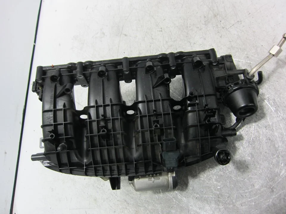 Foto de COLECTOR ADMISION VOLKSWAGEN T-ROC CABRIOLET (AC7) referencia 06L133201FA