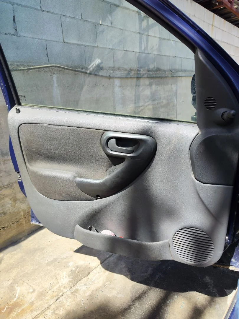Foto de GUARNECIDO PUERTA DELANTERA IZQUIERDA OPEL COMBO (CORSA C) 1.3 16V CDTI CAT (Z 13 DT / LN9) (69 CV / 51 KW) referencia 13220321