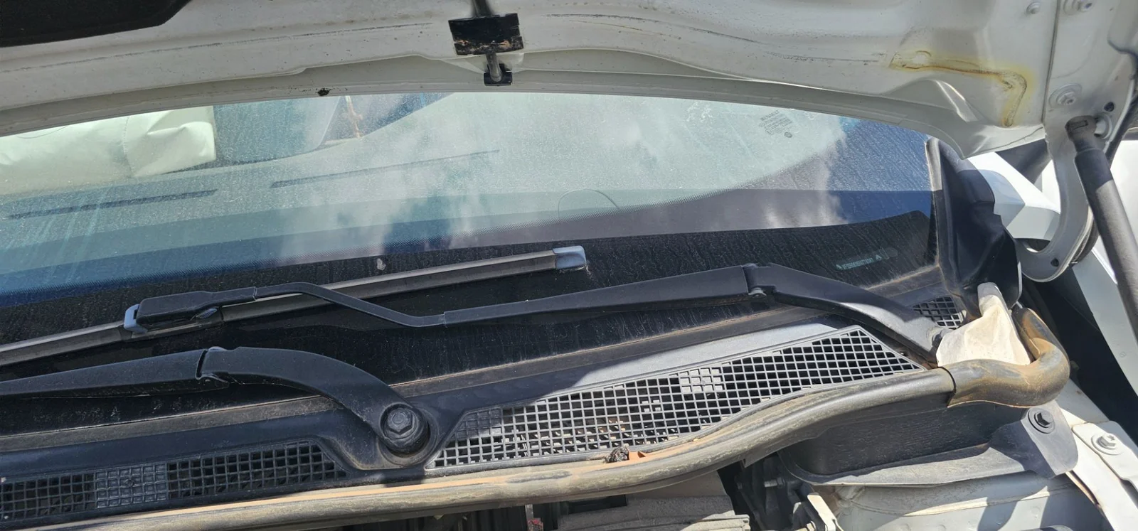 Foto de BRAZO LIMPIA DELANTERO IZQUIERDO RENAULT CAPTUR I 1.5 dCi Diesel FAP (110 CV / 81 KW)