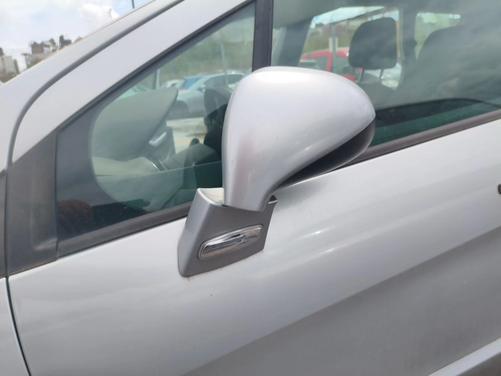 Foto de RETROVISOR IZQUIERDO PEUGEOT 308 SW 2.0 16V HDi FAP CAT (RHR / DW10BTED4) (136 CV / 100 KW) referencia 8153NE