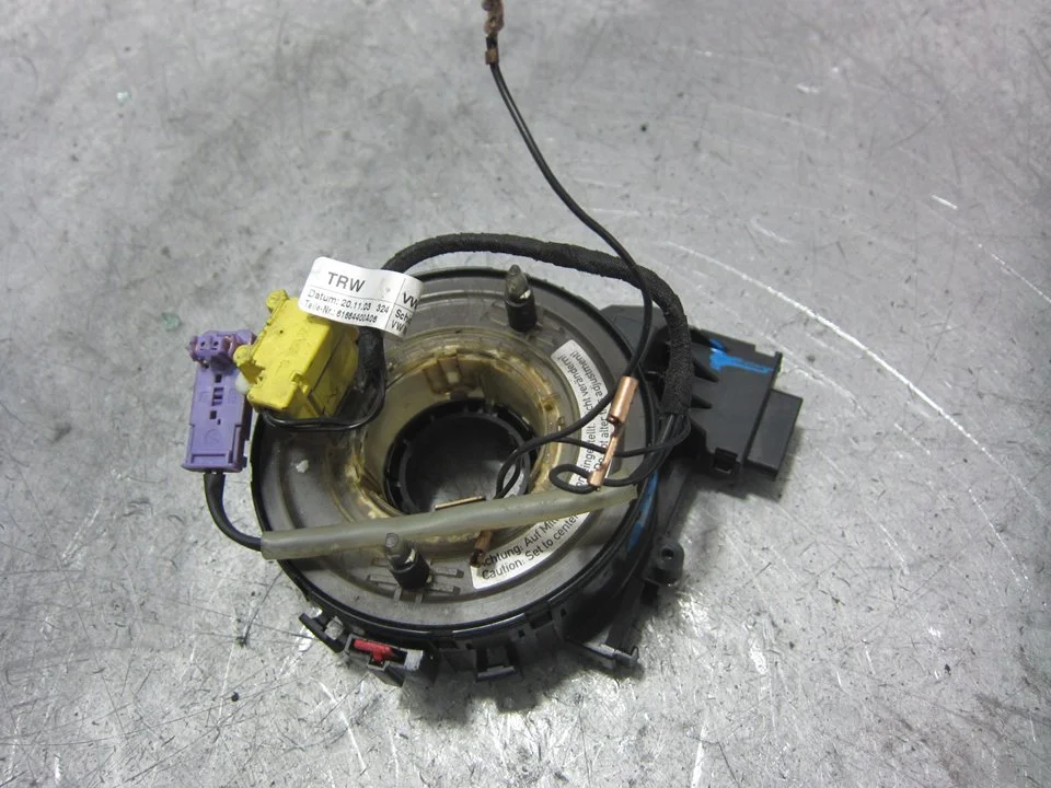 Foto de ANILLO AIRBAG VOLKSWAGEN GOLF V (1K1)(10.2003) 1.9 TDI (105 CV / 77 KW) referencia 1K0959653
