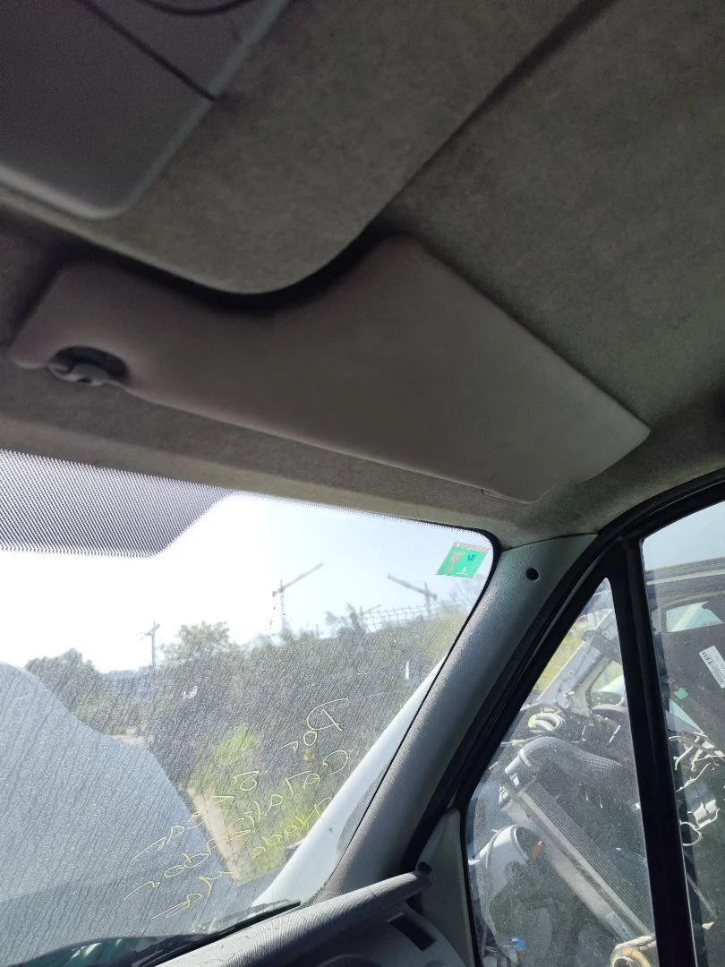 Foto de PARASOL DERECHO NISSAN INTERSTAR (X70) 2.5 dCi Diesel CAT (114 CV / 84 KW)